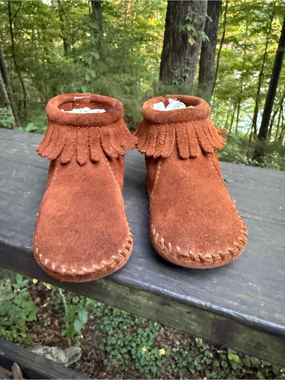 Minnetonka Toddler Size 5 Brown Suede Fringe Moccasin Booties